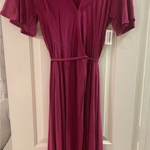 Old Navy Women's Berry Midi Dress